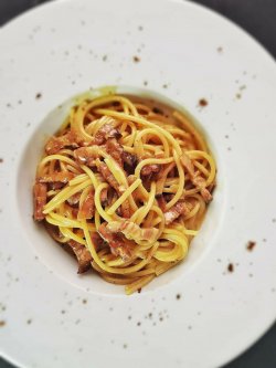 Spaghetti alla carbonara image