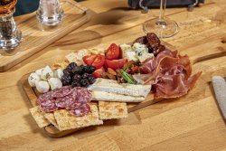 Platou Charcuterie by Bibliotheque 2pers image