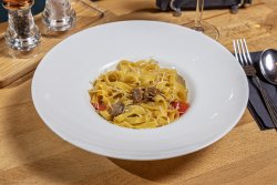 Spaghetti cu hribi și parmesan image