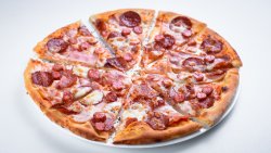 Pizza carnivora  image