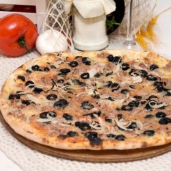 Ton (QPizza) + o băutură GRATUIT image