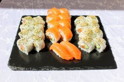 Mix salmon roll 24 + 2 image