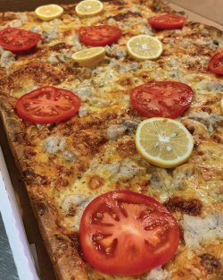 Pizza Family - Tris + o băutură gratis image