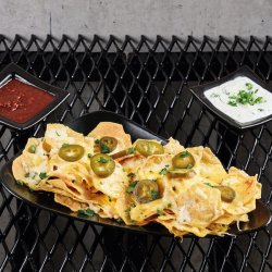 Chilli cheese nachos image