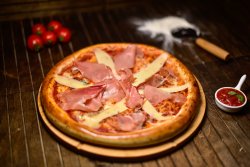 Pizza Prosciutto Crudo e Rucola image