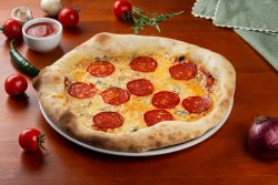 Quatro formaggi + Salami picante image