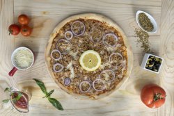 Pizza Tonno image