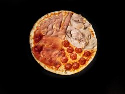 Pizza Quattro Salami﻿ image