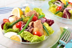 Salată ton image