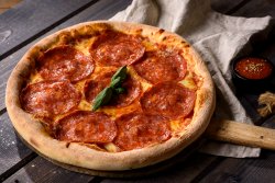 Pizza Diavola image
