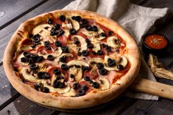 Pizza Quattro Stagioni image