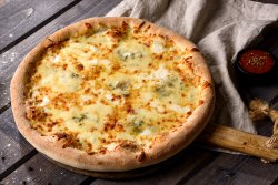 Pizza Quattro Formaggi image