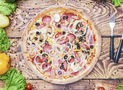 Pizza con Tutto image