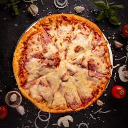 Pizza Quattro carni image