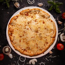 Pizza Quattro formagi image