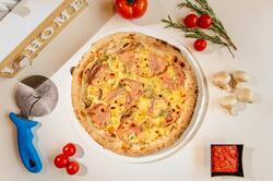 Pizza Prosciutto e Gorgonzola image