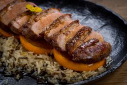 Piept de raţă caramelizat image