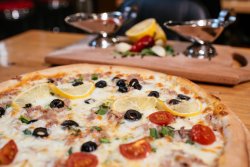 Pizza Tuna image