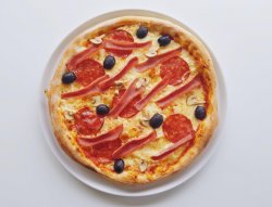 Pizza Quattro Stagioni  image
