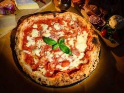 Pizza Caprese 30-32cm image