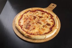 Pizza Margherita image
