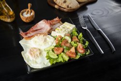 Ochiuri cu bacon image