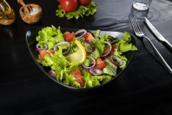 Salată Marouli image