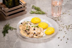 Piept de pui cu hribi, smântână si mămăliguță image