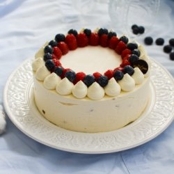 Tort Vanilla - recomandat pentru 8-10 persoane, potrivit si pentru copii image