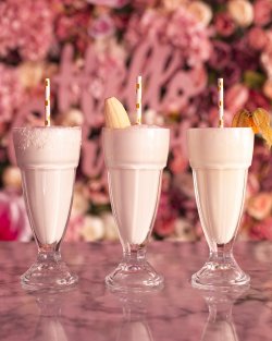 Passion fruit milkshake image