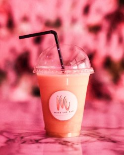 Pineapple mango smoothie image