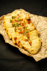Pide cu branza si legume 255g N image
