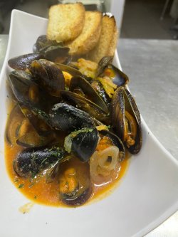 Sotte di cozze alla napoletana image