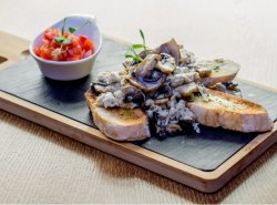 Omletă cu ciuperci image