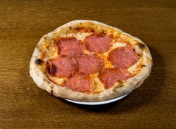Pizza Salami image