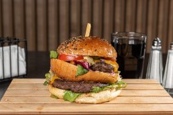 All Time Classic Double BURGER + 0,5l Gama Pepsi image