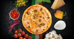 Pizza prosciutto funghi bruni image