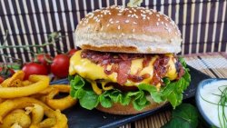 Hamburger halloumi image