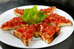 Bruschette cu roșii image