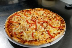 Pizza Pollo image