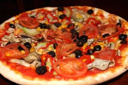 Pizza Vegetariană image