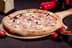 Pizza Prosciutto Funghi Ø 32cm image