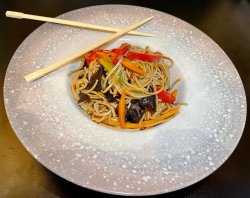 Noodles soba cu legume image