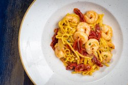 Tagliatelle with Shrimps & Prosecco image