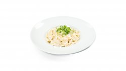 Farfalle cu pui și gorgonzola image
