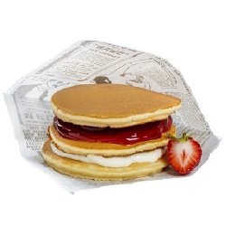 Trio pancakes cu ciocolată albă și dulceață de căpșune image