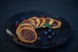 Chocolate pancakes cu sirop de artar image