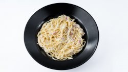 Spaghetti /penne carbonara image