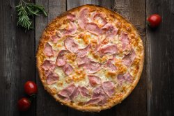 Pizza Con  Prosciutto Cotto image