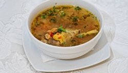 Ciorbă de cocoș cu tăiței de casă image